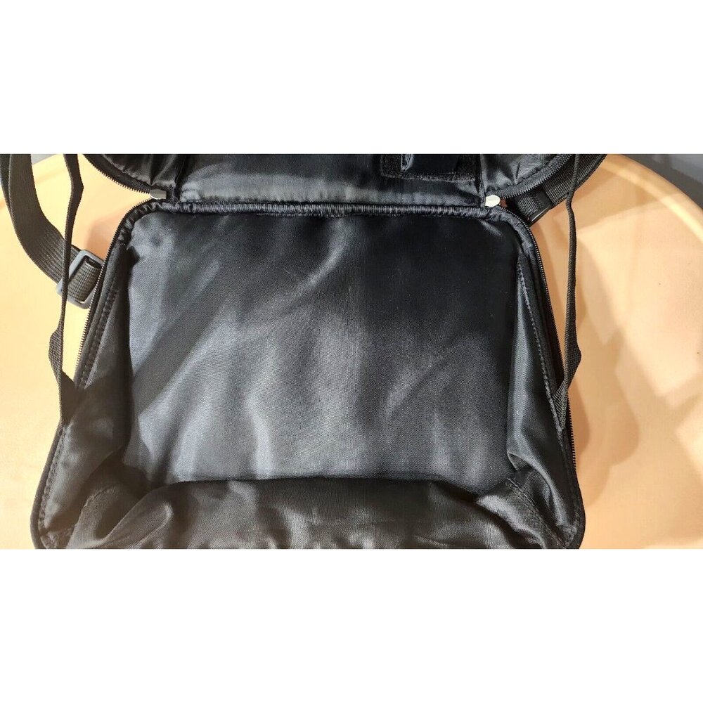 Init Portable DVD Player Black Bag with CD Pockets& Storage 11'' in - Picture 7 of 13